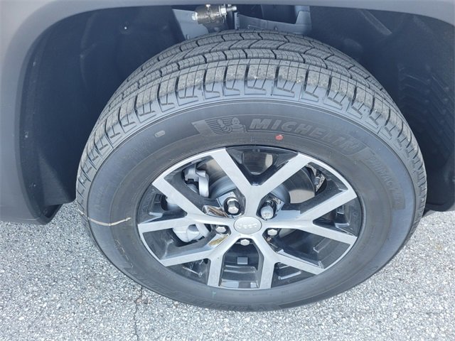 New 2025 Jeep Grand Cherokee Limited image 19