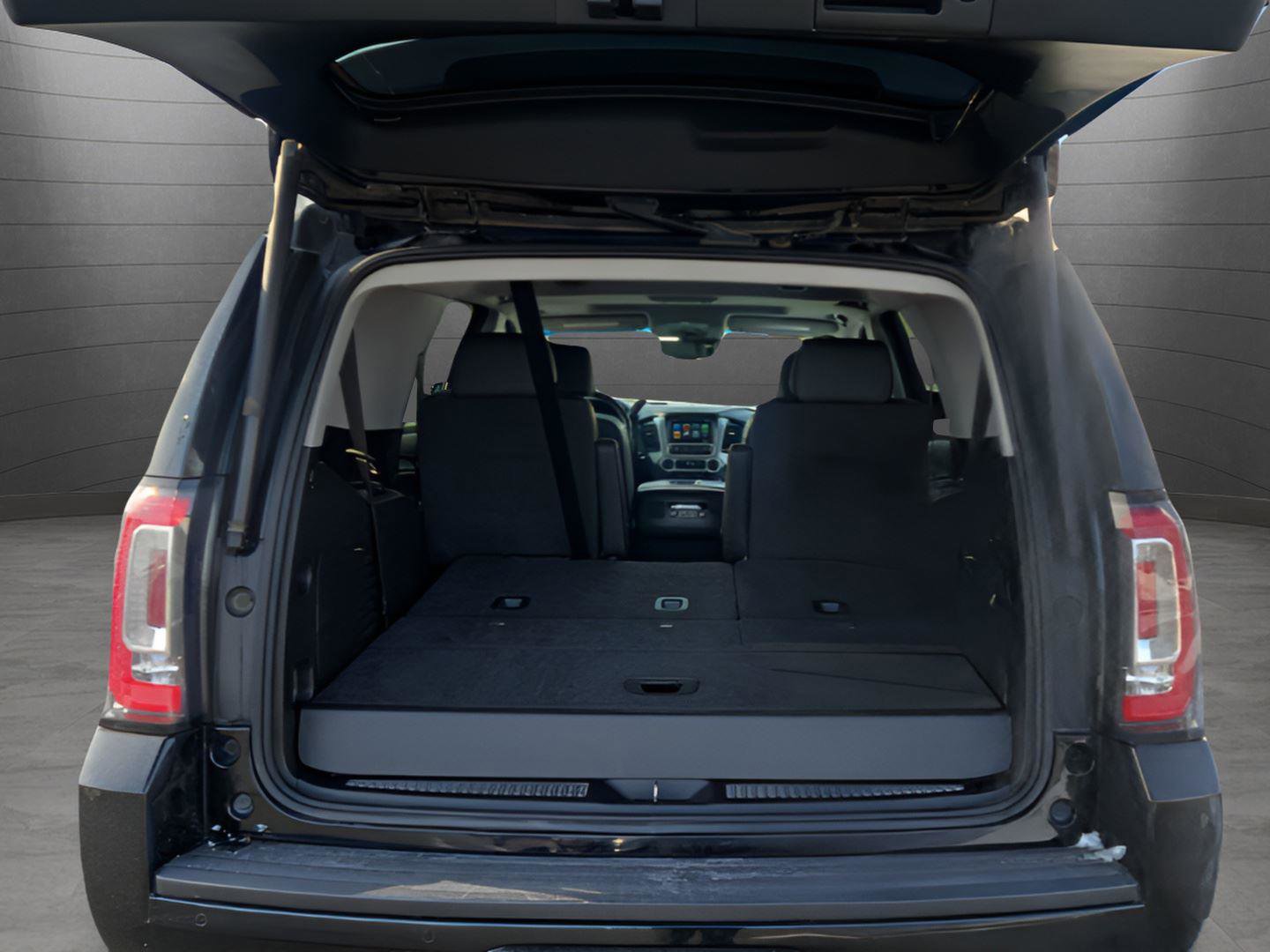 Used 2019 GMC Yukon SLT image 28