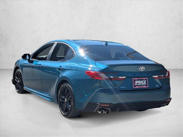 Used 2025 Toyota Camry SE image 7