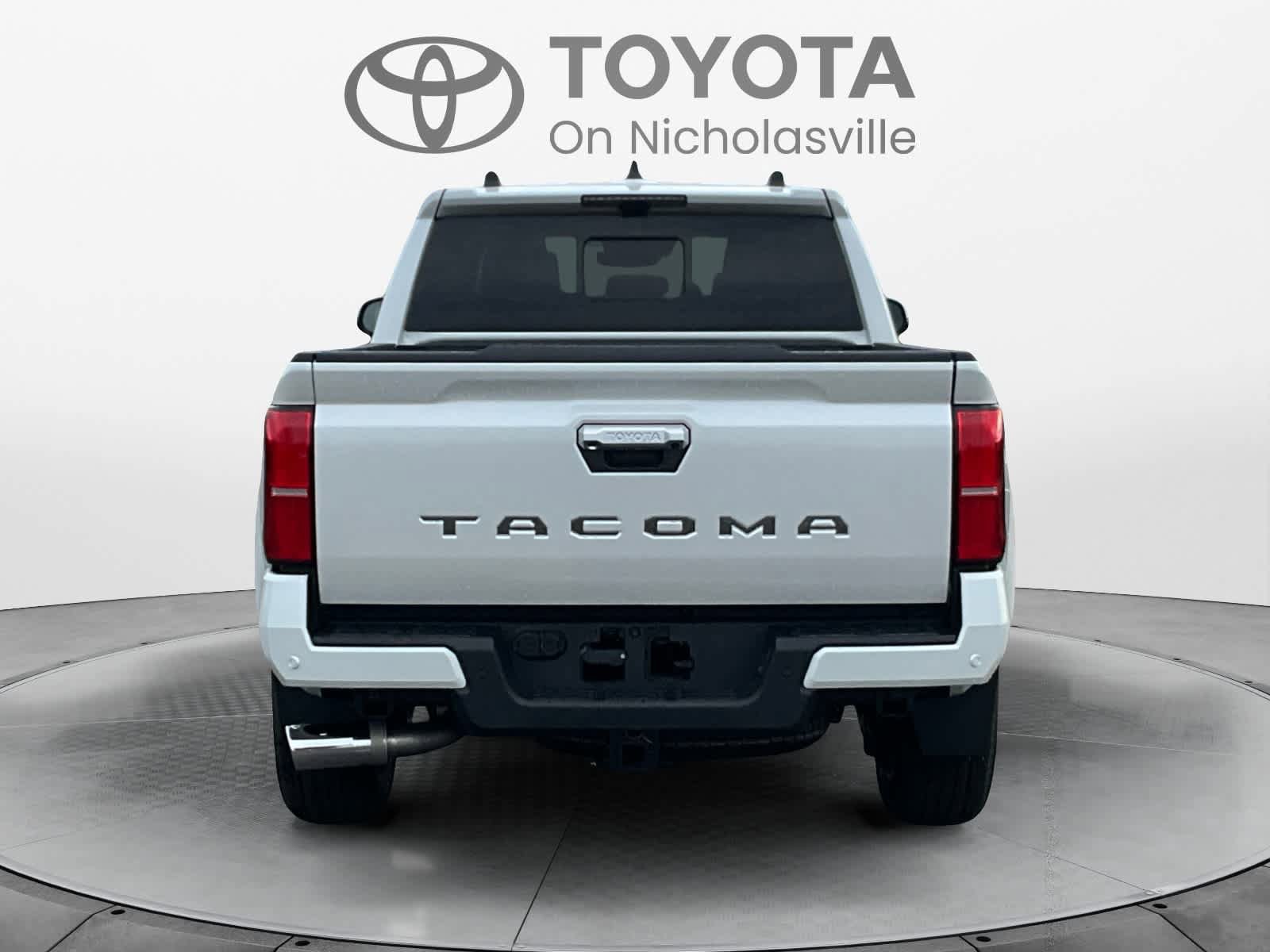 New 2026 Toyota Tacoma Limited AWD/4WD image 4