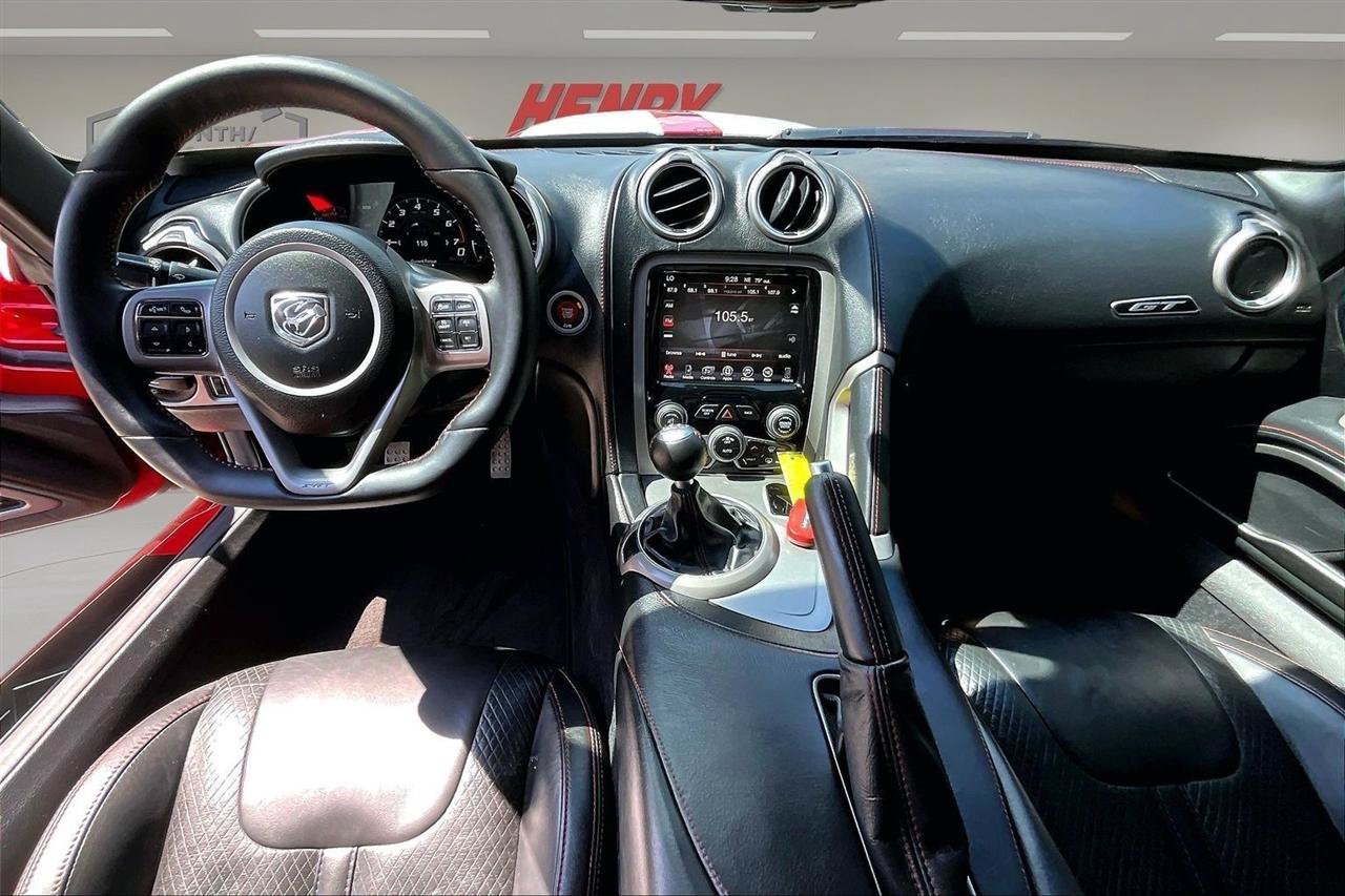 Used 2017 Dodge Viper GTC w/ GTS Interior Package RWD image 7