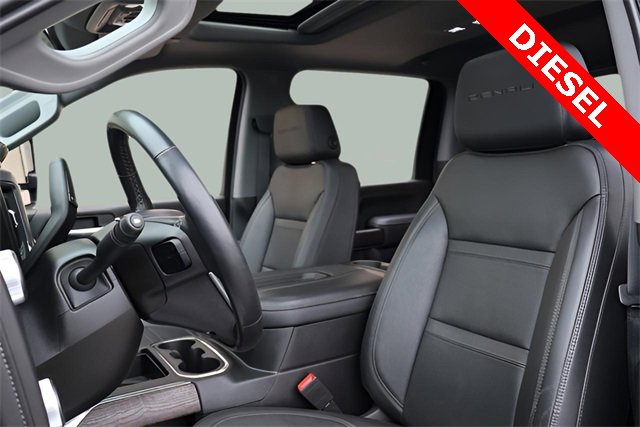 Used 2022 GMC Sierra 3500 Denali w/ Denali Black Diamond Edition image 18
