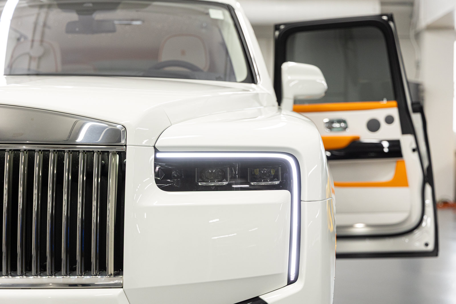 New 2027 Rolls-Royce Cullinan AWD/4WD image 28