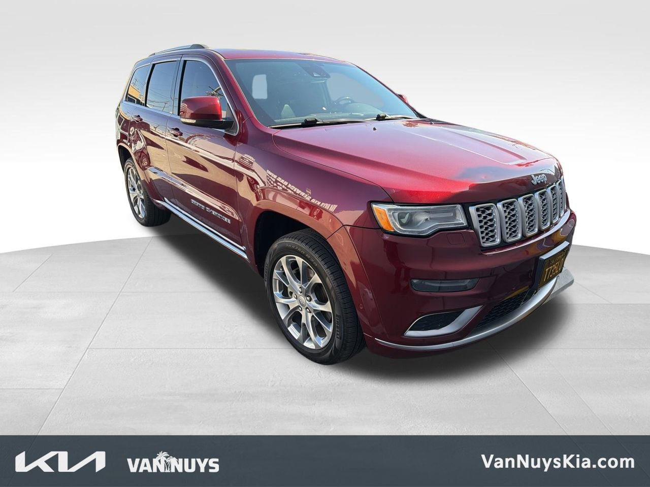Used 2019 Jeep Grand Cherokee Summit w/ Platinum Series Group AWD/4WD image 1