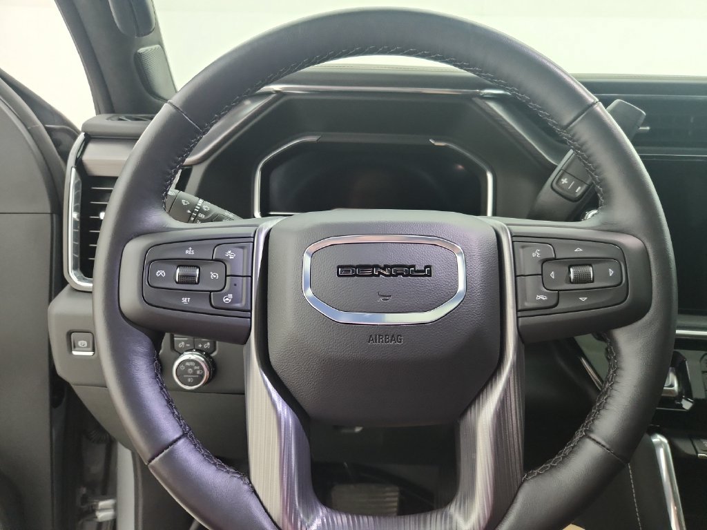 Used 2025 GMC Sierra 2500 Denali Ultimate AWD/4WD image 16