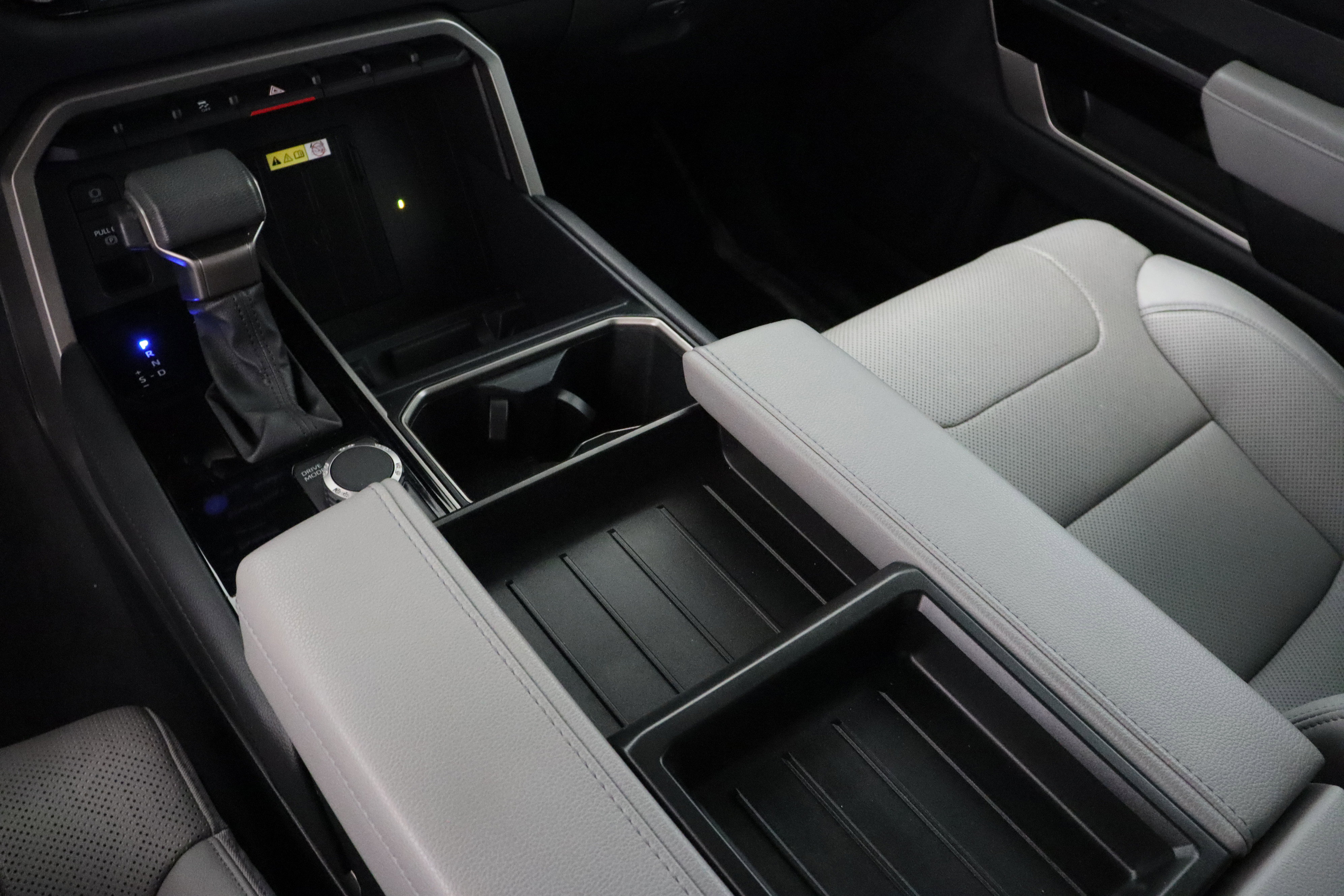 Used 2023 Toyota Tundra Limited w/ Power Package RWD image 17