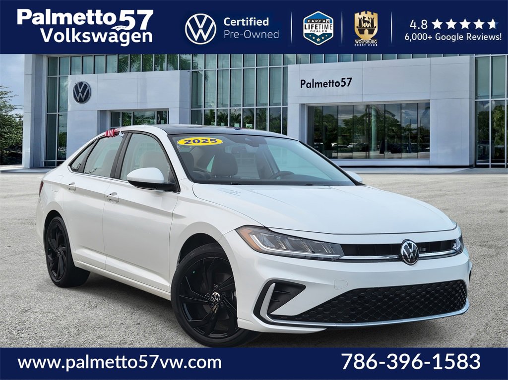 Certified 2025 Volkswagen Jetta SE w/ Sunroof Package image 1