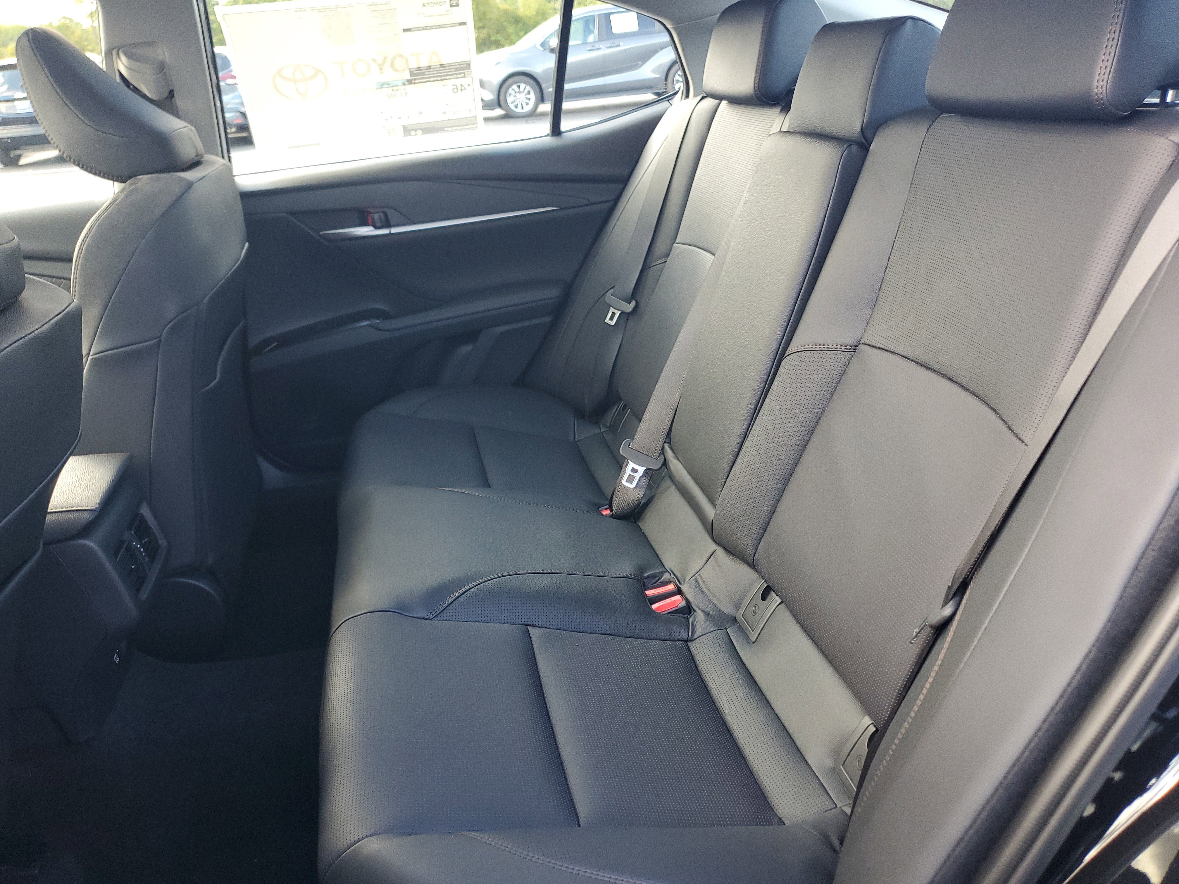 Used 2026 Toyota Camry XLE image 11