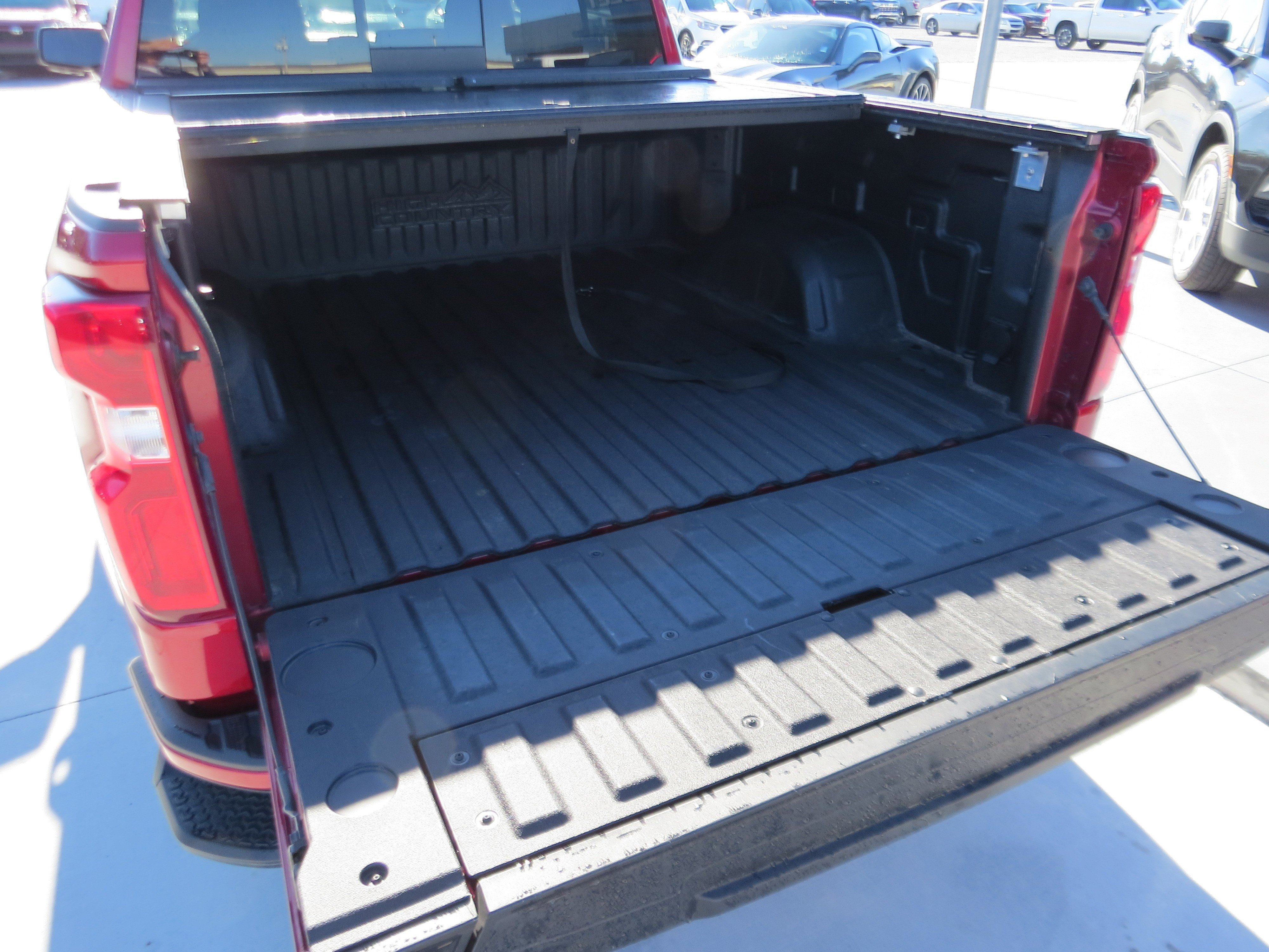 Used 2024 Chevrolet Silverado 1500 High Country w/ High Country Premium Package AWD/4WD image 12