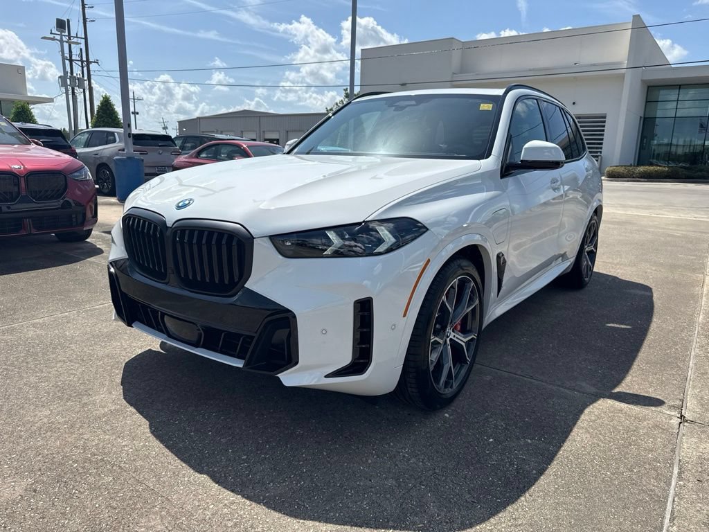 New 2026 BMW X5 xDrive50e w/ Executive Package