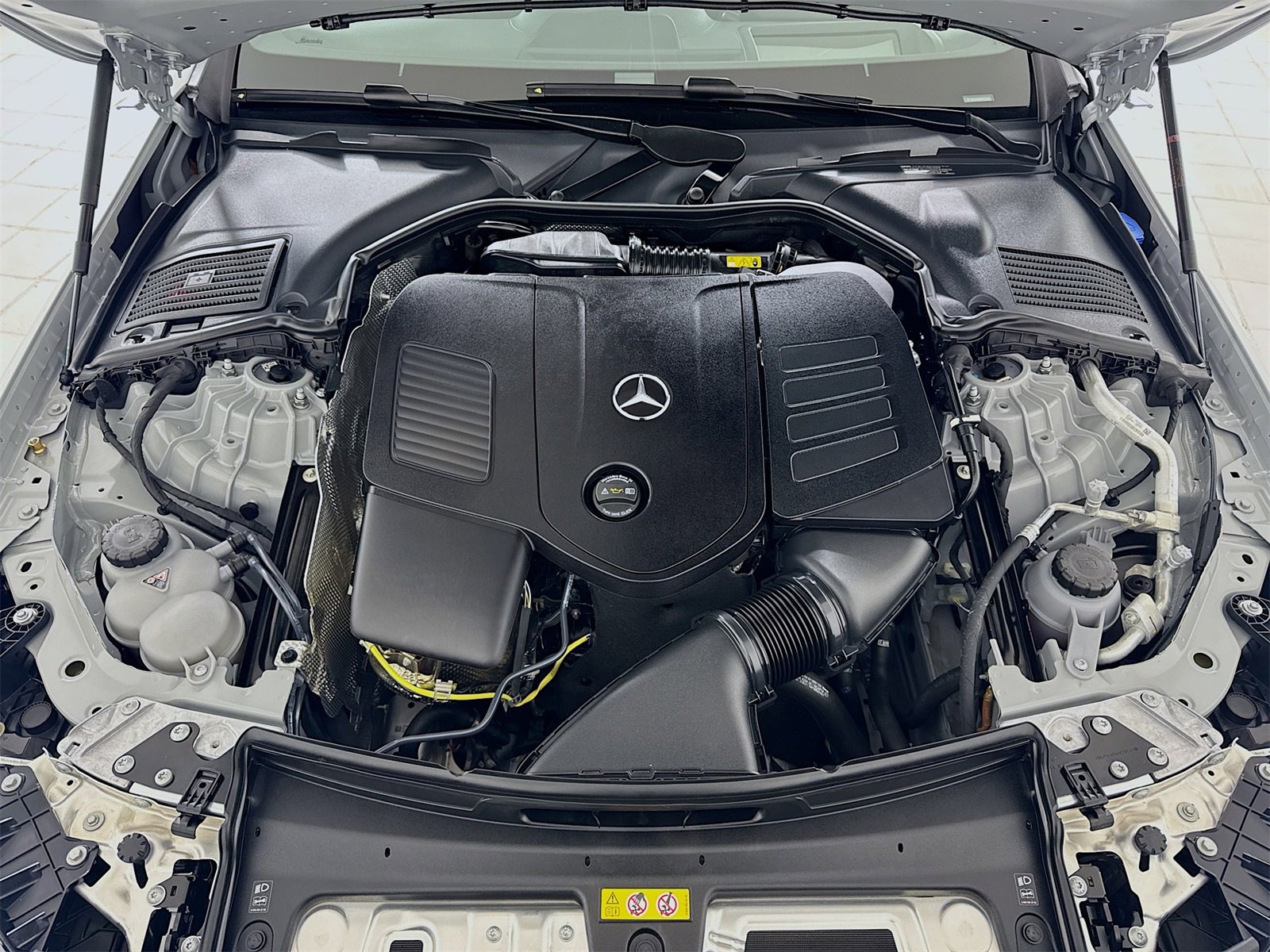 Used 2024 Mercedes-Benz CLE 300 4MATIC Coupe image 28