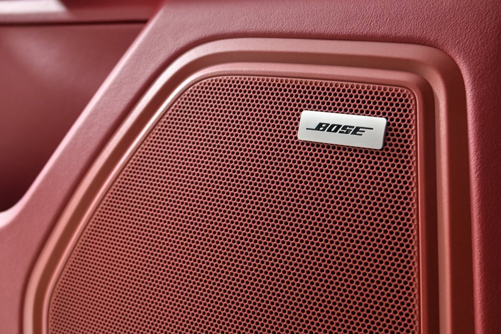 New 2026 Porsche Macan image 7