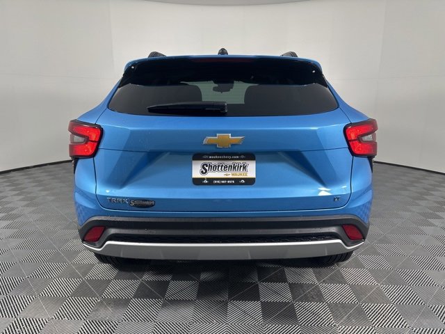 New 2026 Chevrolet Trax LT w/ Sunroof Package image 4
