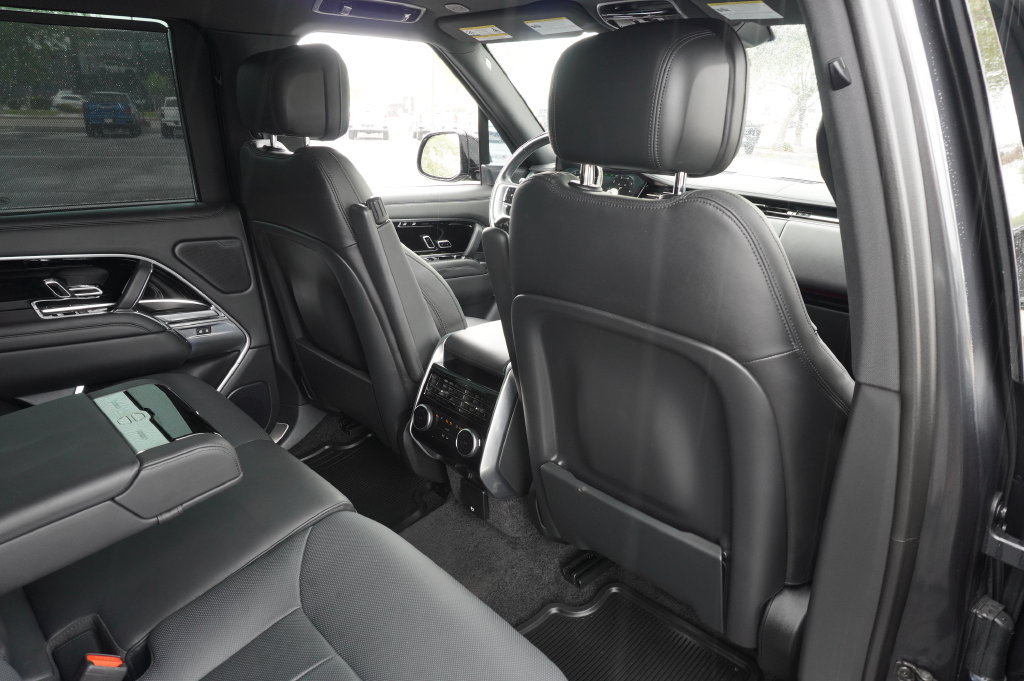 Used 2023 Land Rover Range Rover SE AWD/4WD image 11