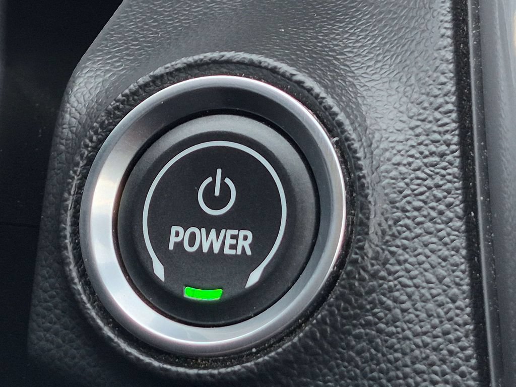 Used 2022 Chevrolet Bolt EUV LT w/ Convenience Package FWD image 24