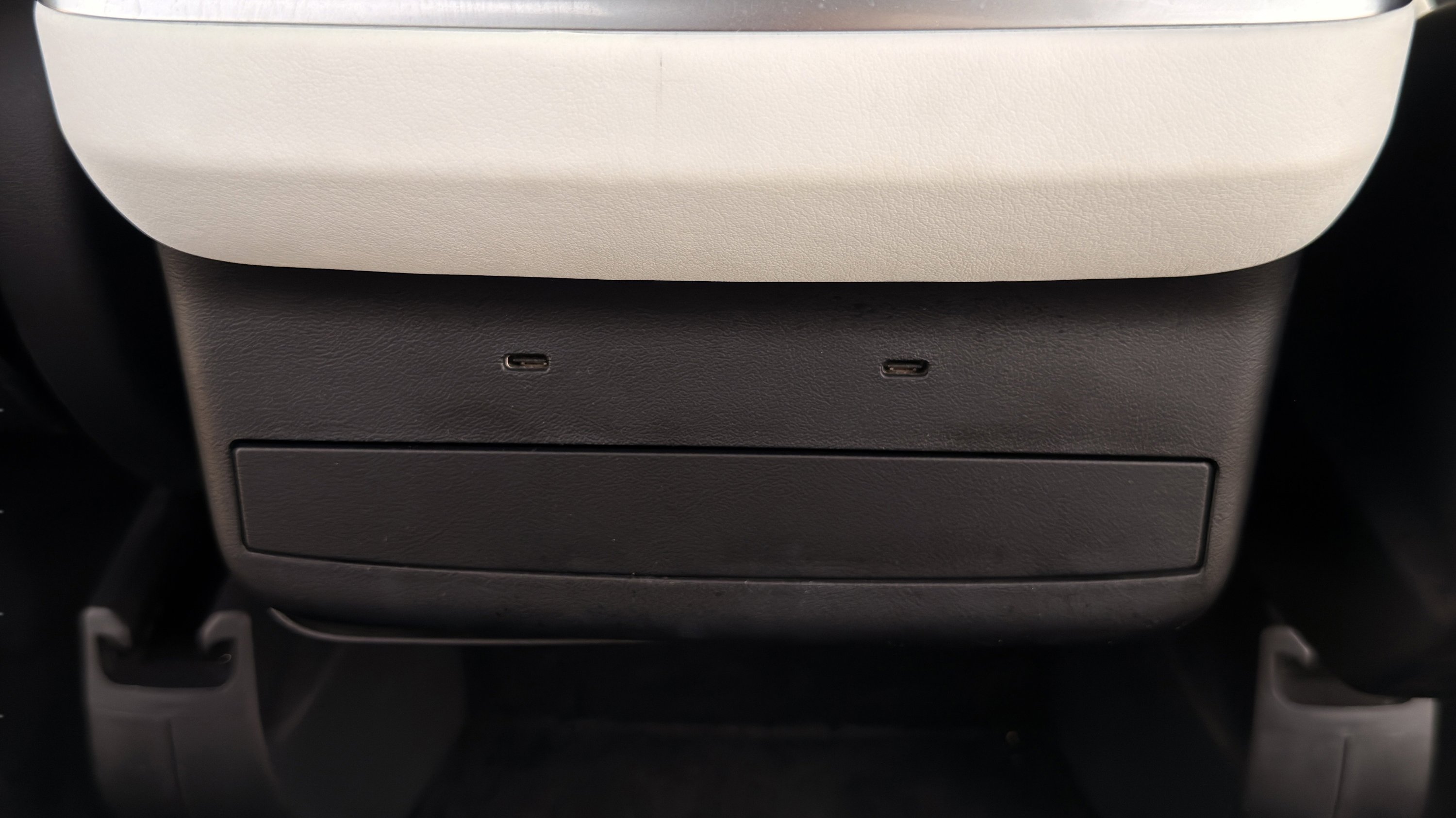 Used 2023 Tesla Model X image 39