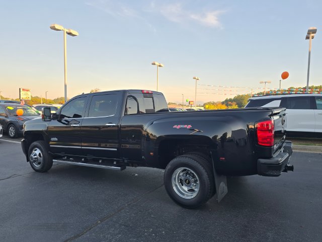Used 2019 Chevrolet Silverado 3500 High Country w/ Duramax Plus Package AWD/4WD image 5