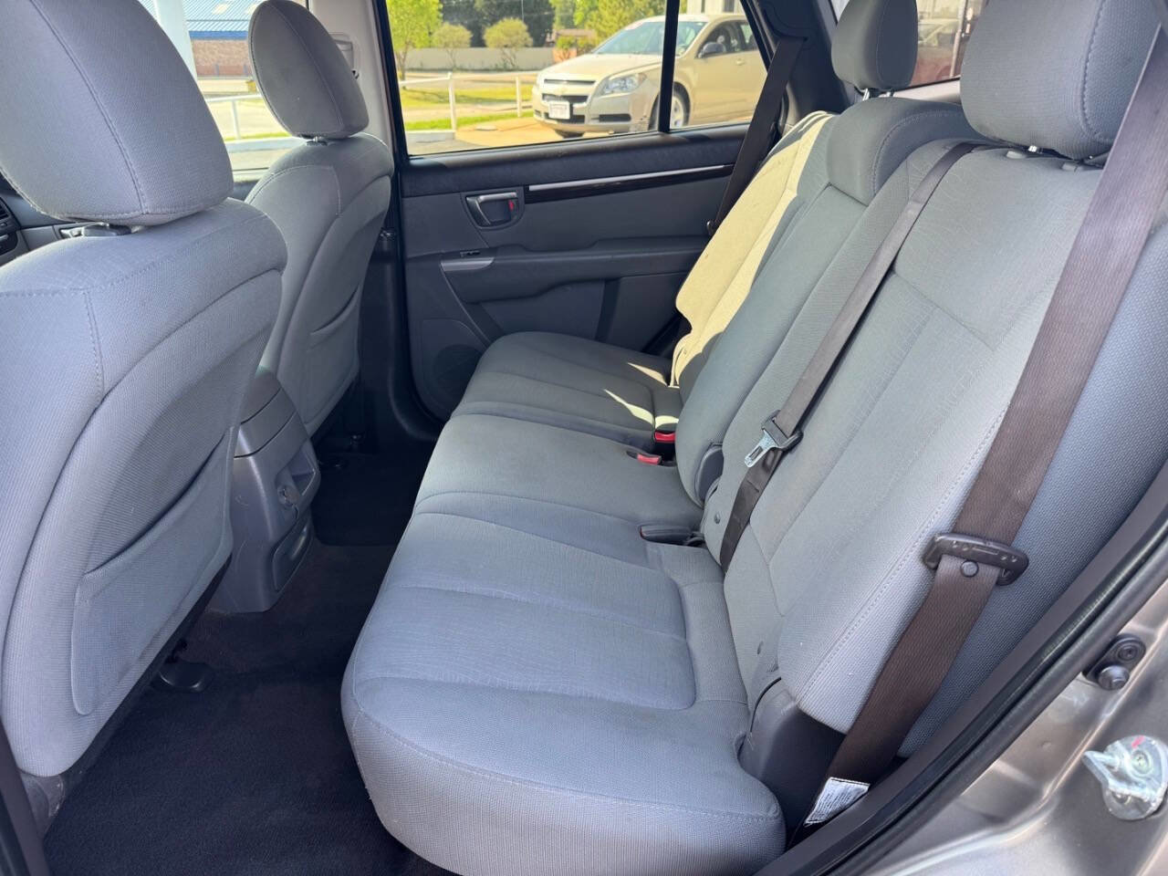 Used 2012 Hyundai Santa Fe GLS image 18