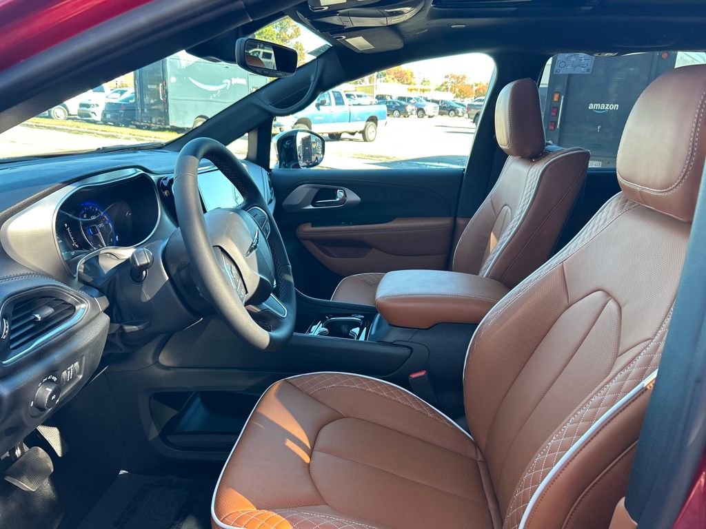 New 2026 Chrysler Pacifica Pinnacle image 23