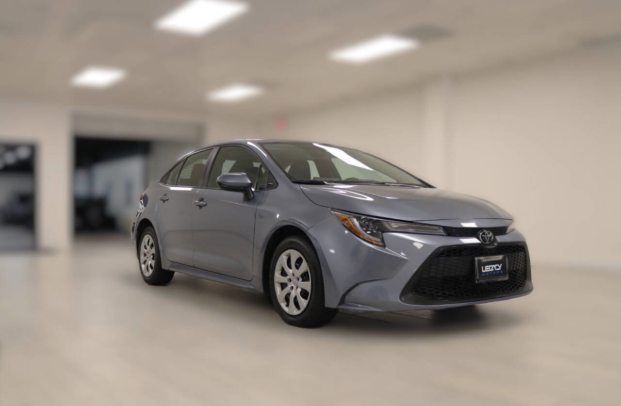 Used 2022 Toyota Corolla LE image 89