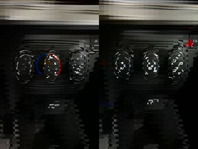 Certified 2024 Chevrolet Trax LS w/ Driver Confidence Package image 17