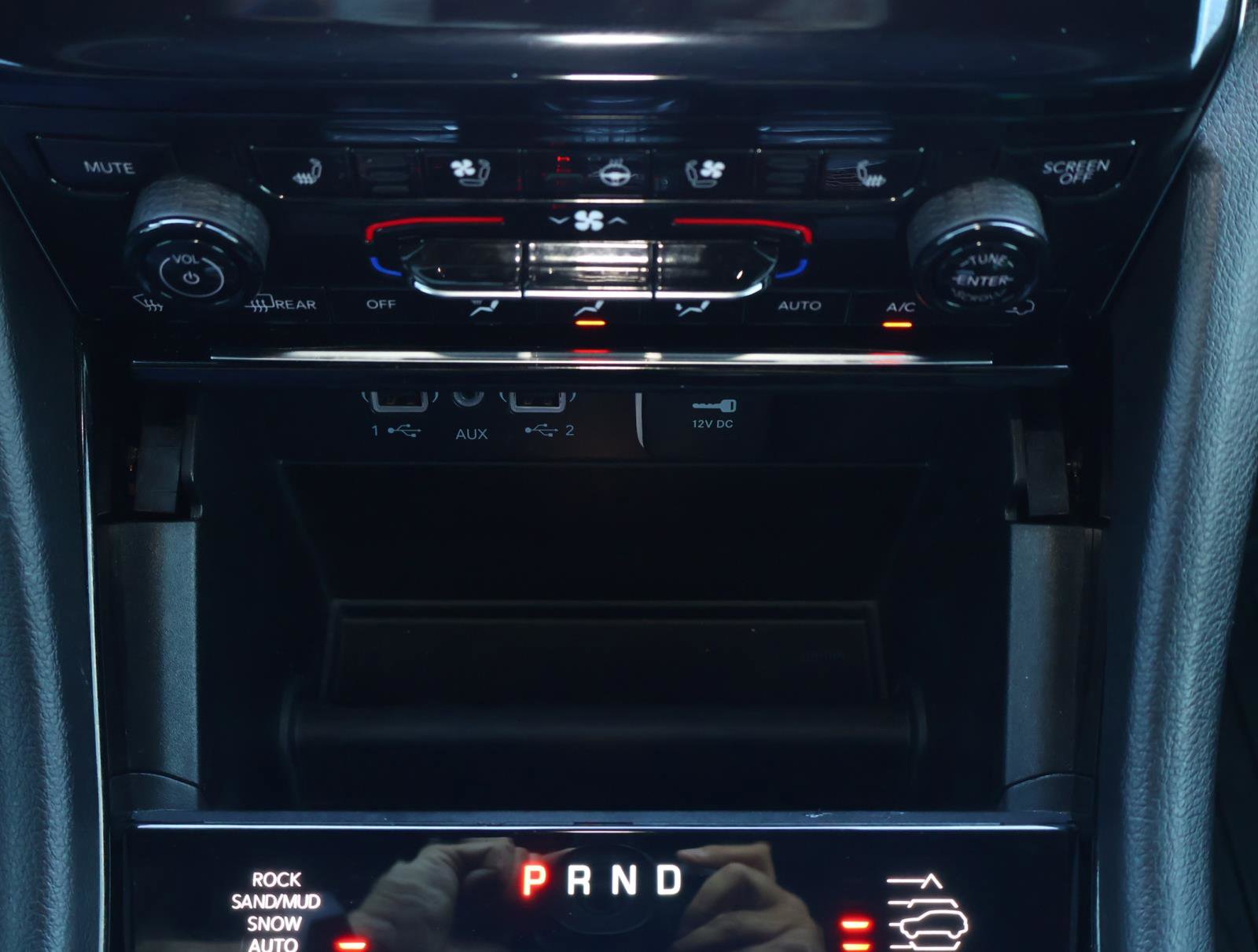 Used 2025 Jeep Grand Cherokee Overland image 30