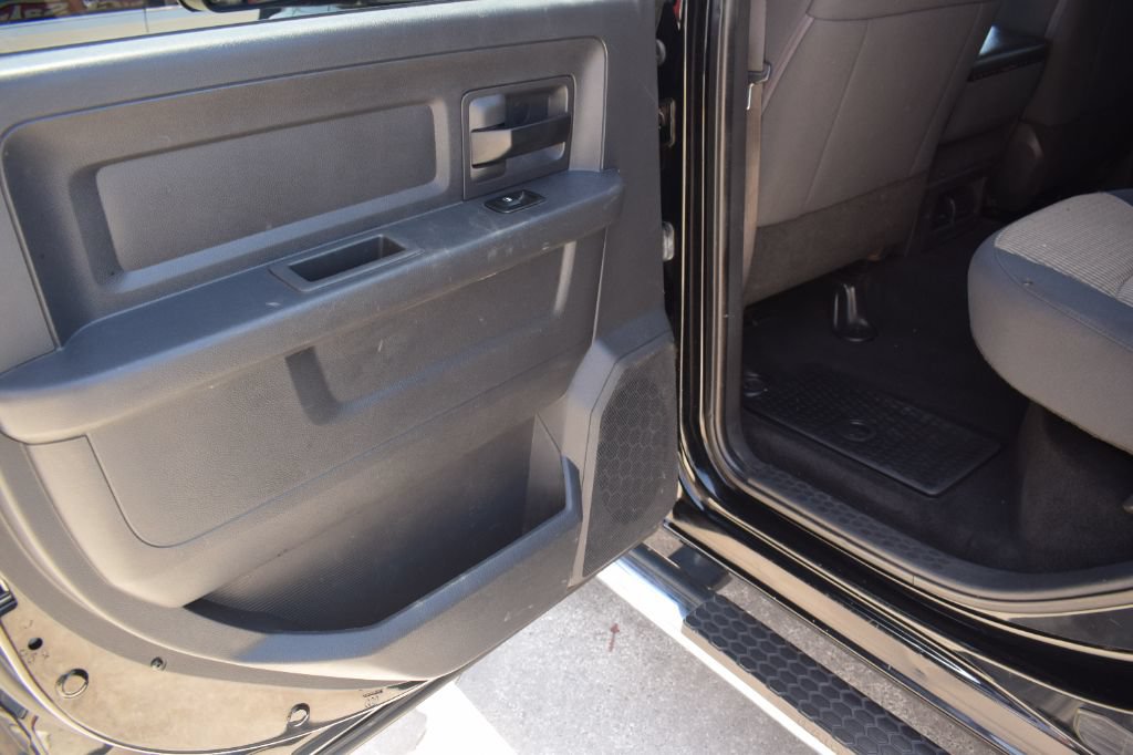 Used 2012 RAM 2500 ST w/ Chrome Appearance Group AWD/4WD image 11