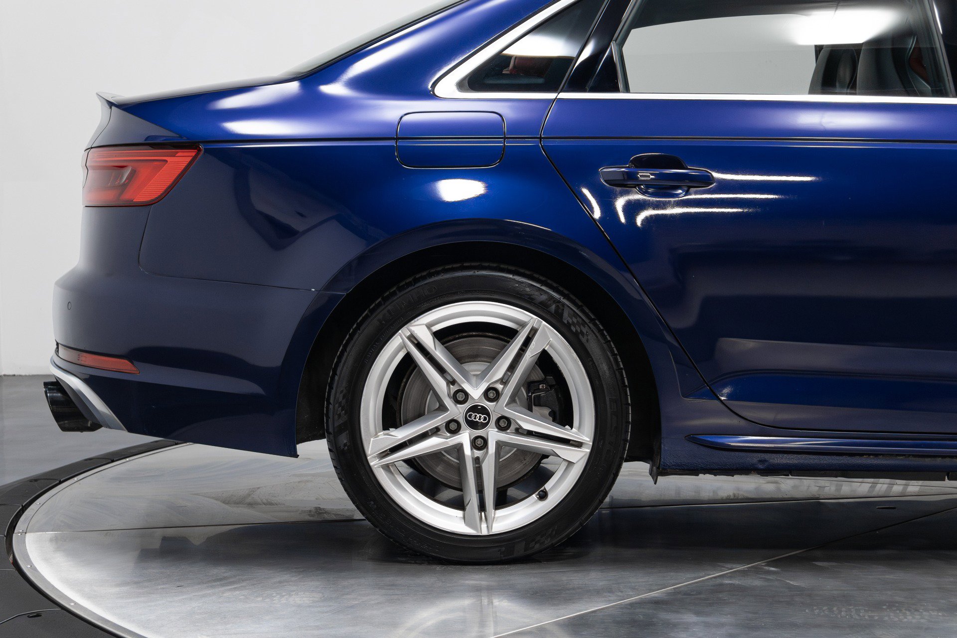 Used 2018 Audi S4 Premium Plus w/ Navigation Package image 20