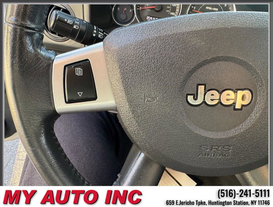 Used 2010 Jeep Commander Sport w/ Sun/Sound Group image 22