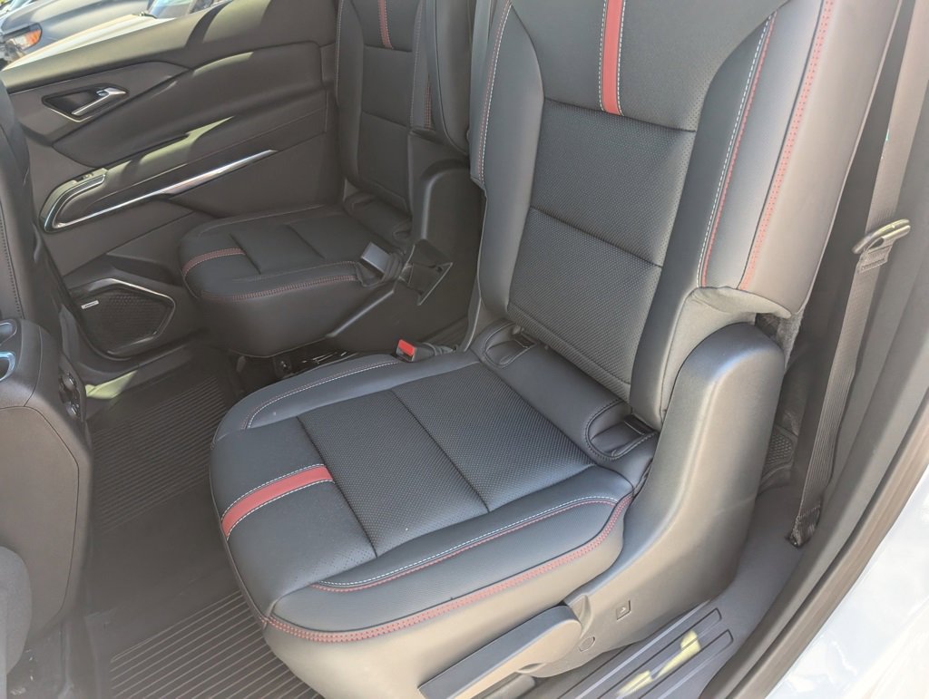 New 2026 Chevrolet Traverse RS w/ LPO, Floor Liner Package image 13