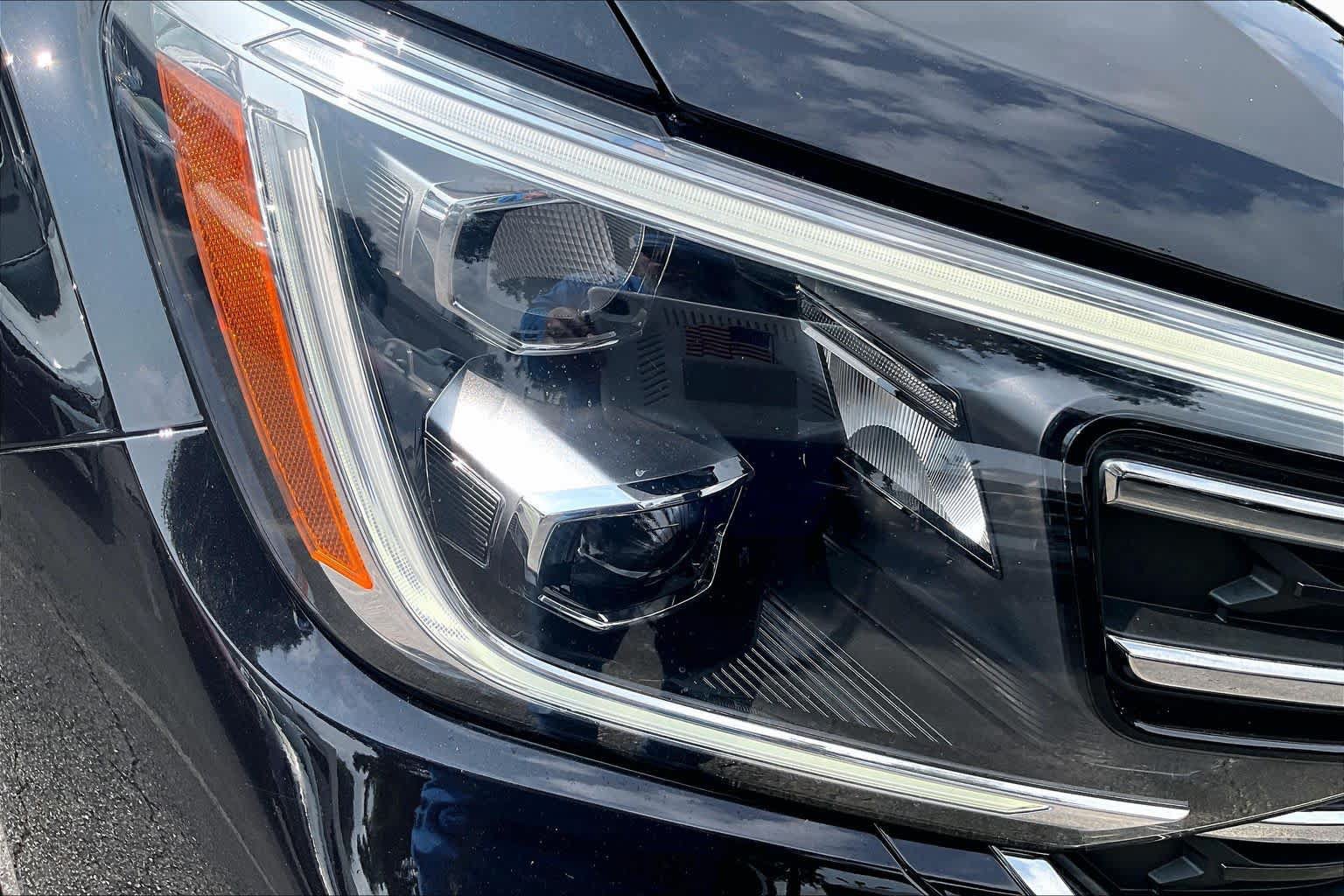Certified 2024 Volkswagen Atlas SE FWD image 28