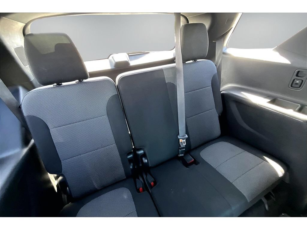 Used 2023 Chevrolet Traverse LT FWD image 26