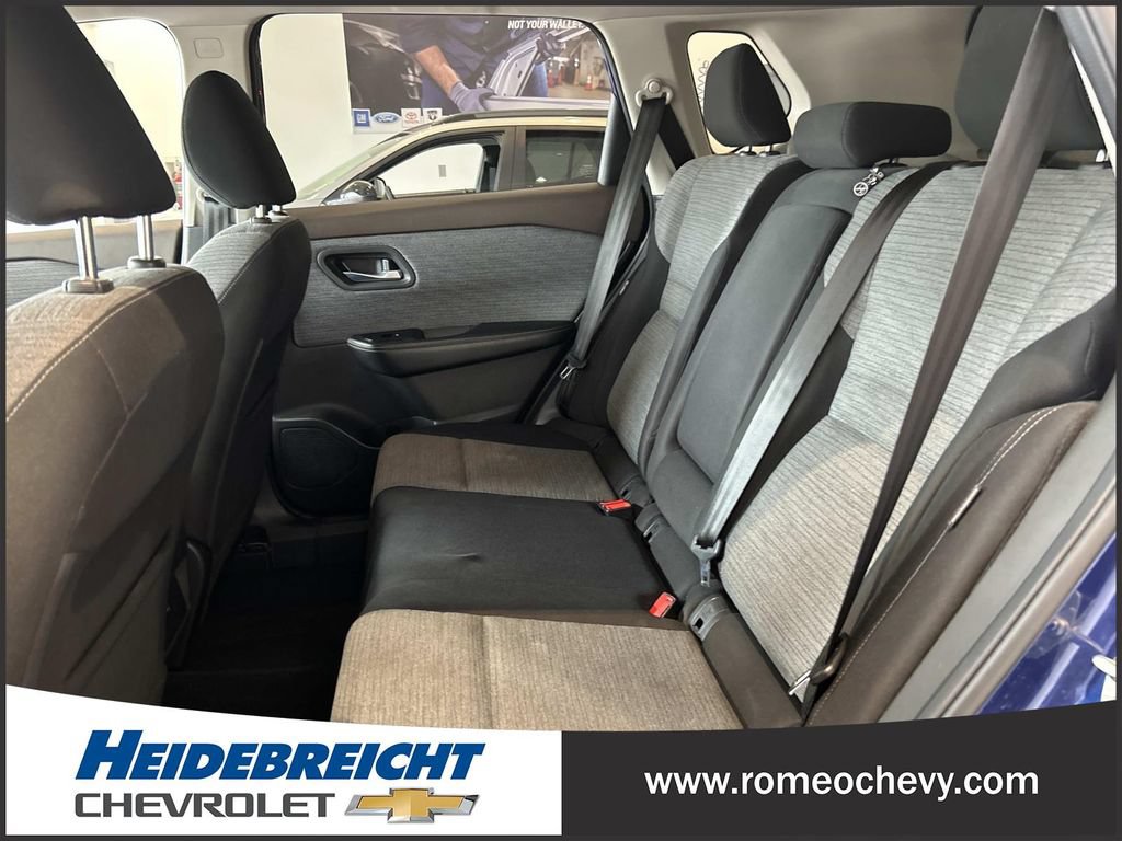 Used 2021 Nissan Rogue SV AWD/4WD image 12