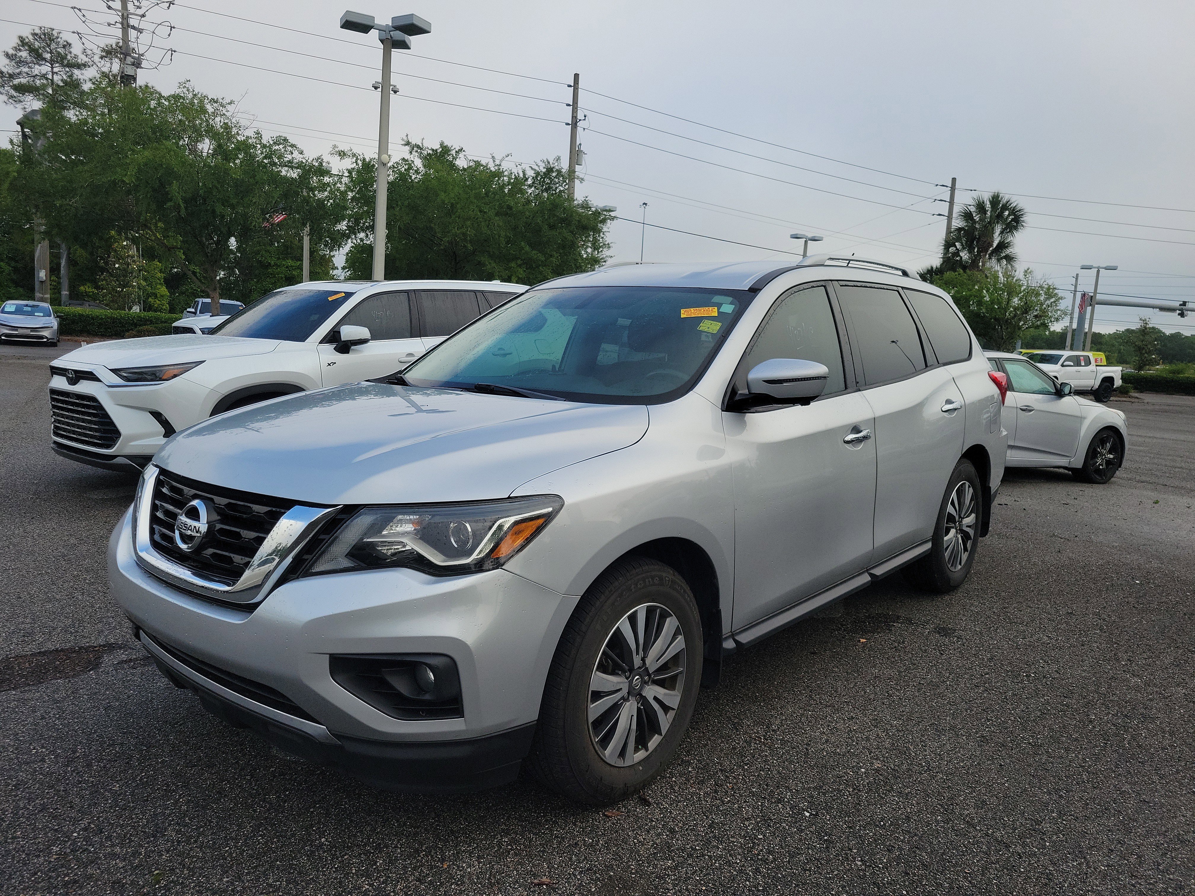 Used 2017 Nissan Pathfinder SL w/ Trailer Tow Package