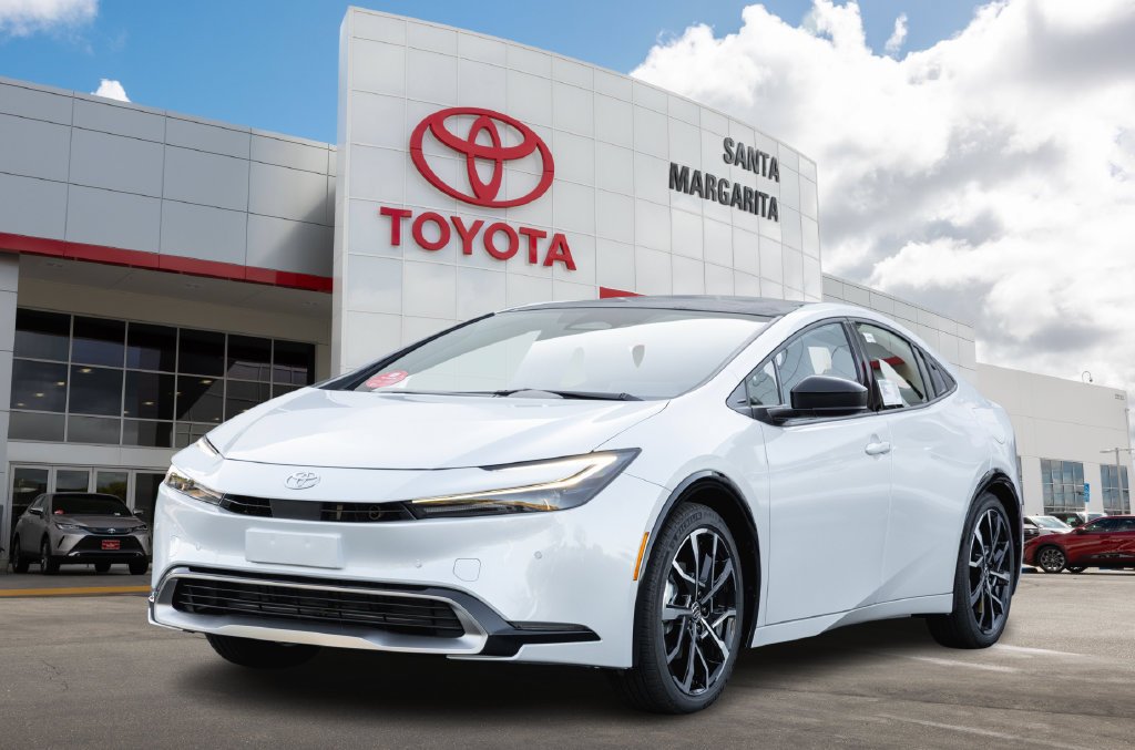 New 2027 Toyota Prius Plug-In Hybrid w/ Limited Premium Package FWD image 1