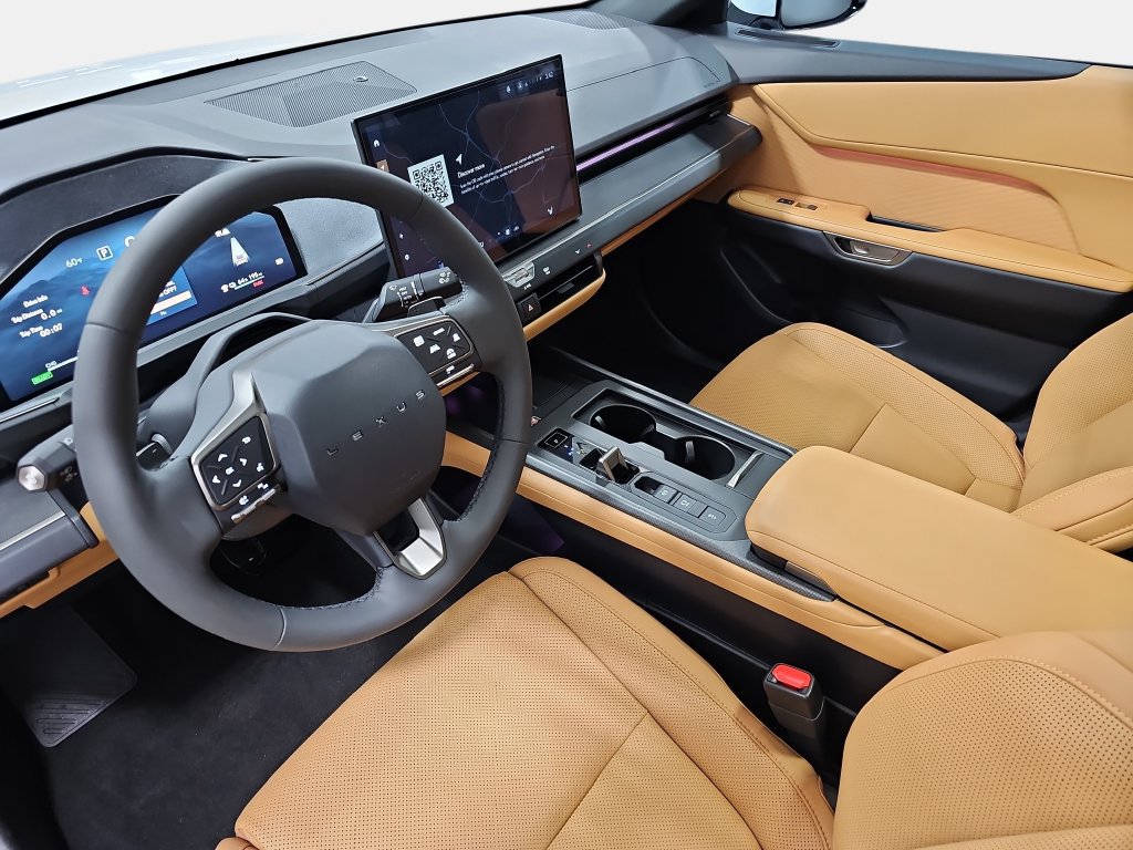Used 2026 Lexus ES 500e w/ Convenience Package AWD/4WD image 18