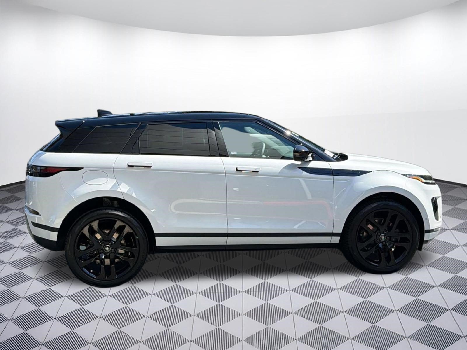New 2026 Land Rover Range Rover Evoque S AWD/4WD image 8
