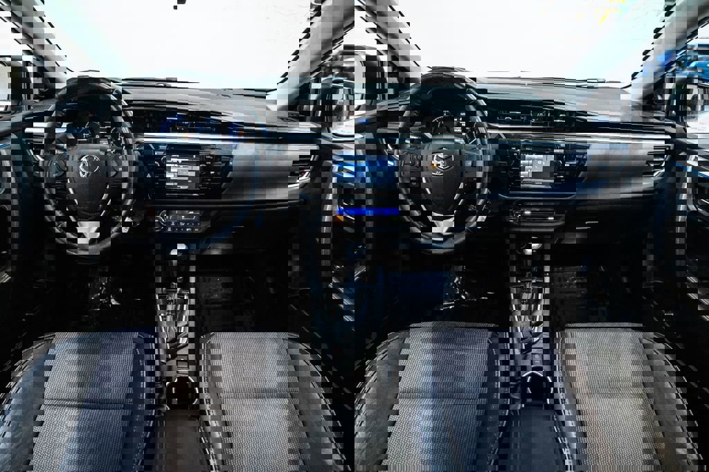 Used 2016 Toyota Corolla S image 11