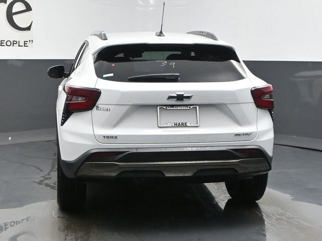 New 2025 Chevrolet Trax ACTIV w/ Sunroof Package image 13