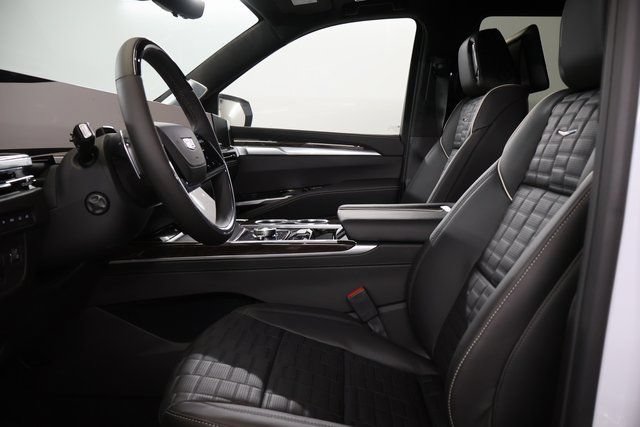 New 2026 Cadillac Escalade Platinum Sport AWD/4WD image 11