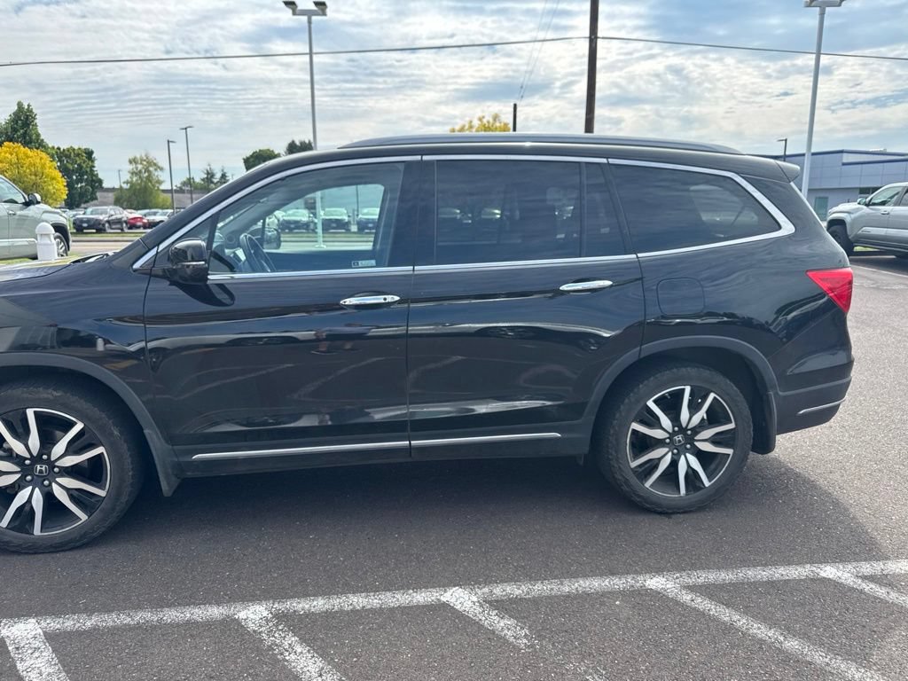 Used 2021 Honda Pilot Touring image 8