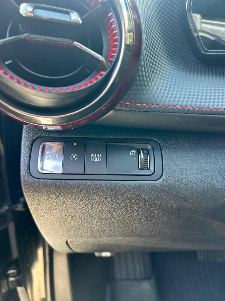 Used 2025 Chevrolet Equinox RS w/ Convenience Package III FWD image 24
