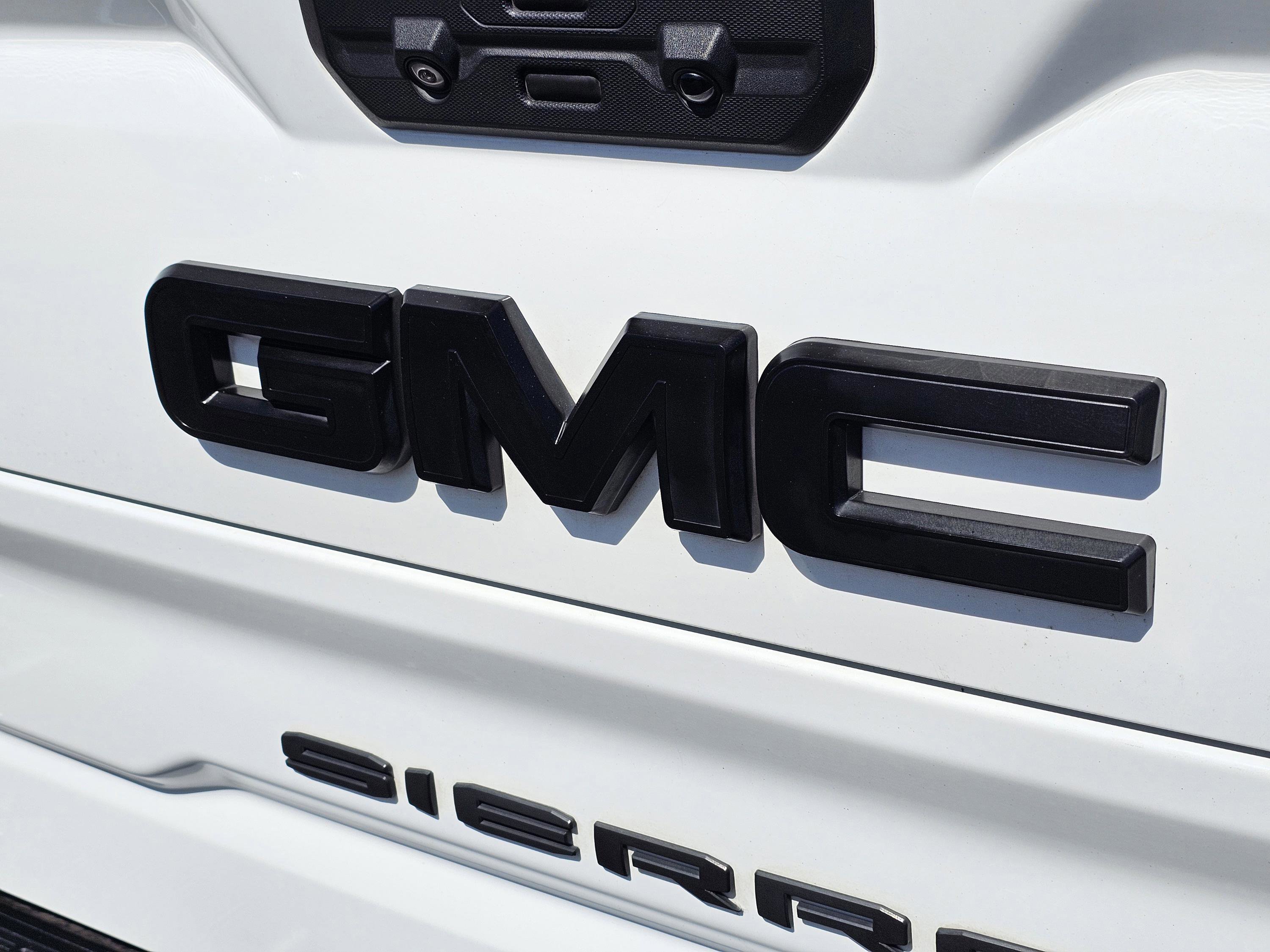 Used 2022 GMC Sierra 1500 Elevation w/ Preferred Package AWD/4WD image 9