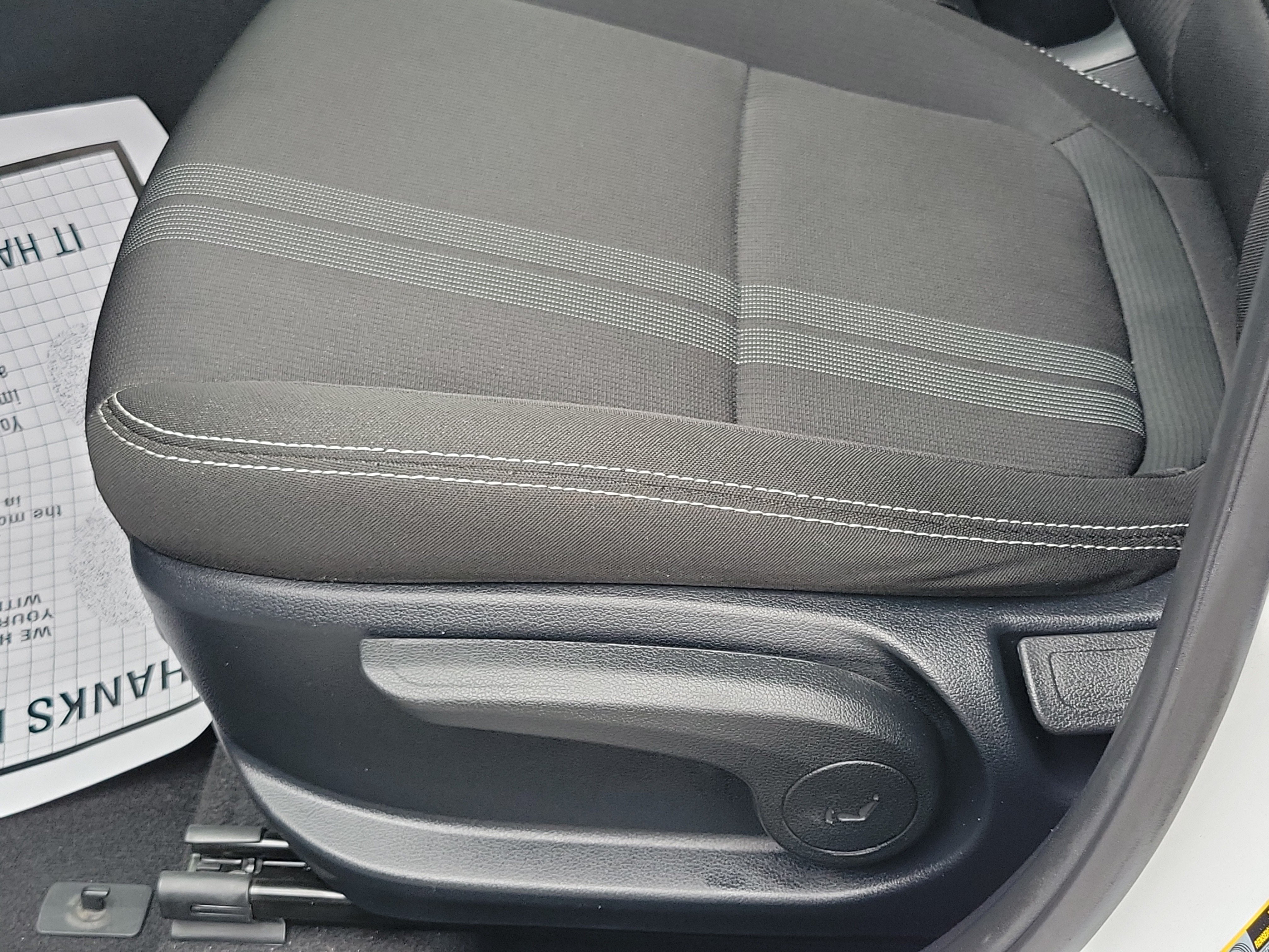 Certified 2024 Hyundai Venue SEL FWD image 17