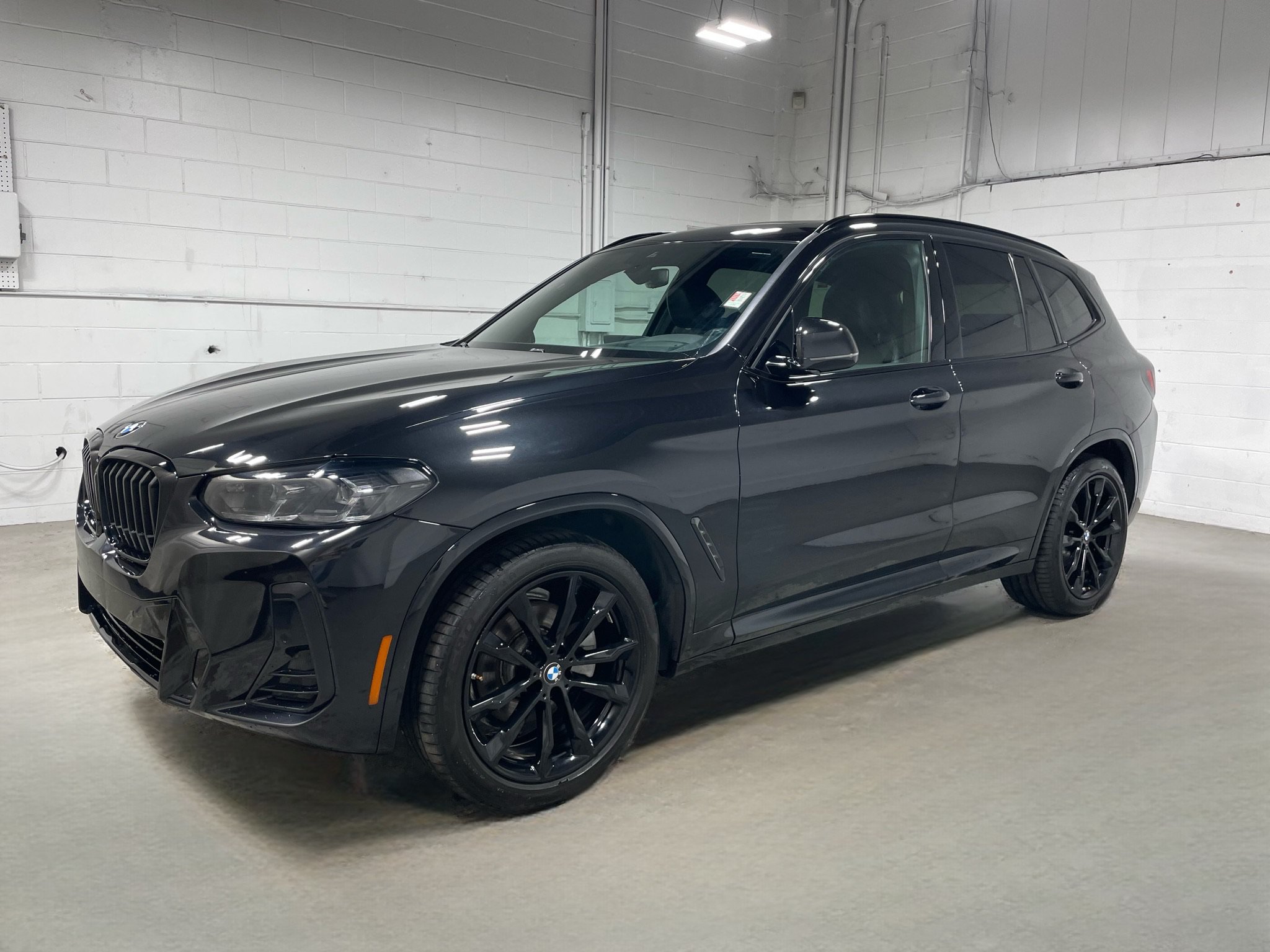 Used 2024 BMW X3 xDrive30i w/ Premium Package AWD/4WD image 1