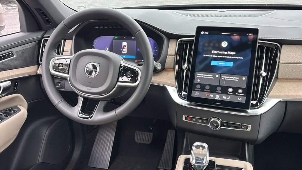 New 2026 Volvo XC90 T8 Plus image 7
