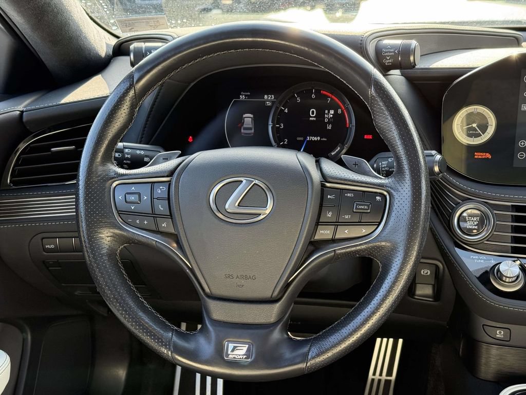 Used 2022 Lexus LS 500 F Sport w/ Accessory Package (Z1) AWD/4WD image 9