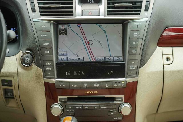 Used 2011 Lexus LS 460 w/ Comfort Pkg image 17