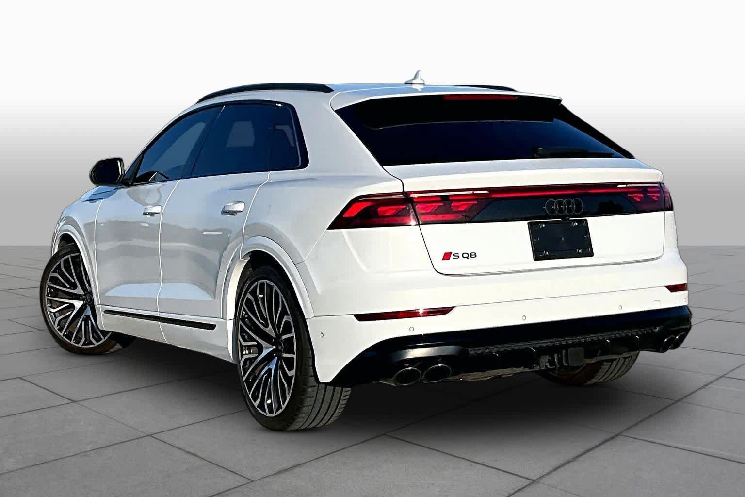 Used 2024 Audi SQ8 Prestige AWD/4WD image 11