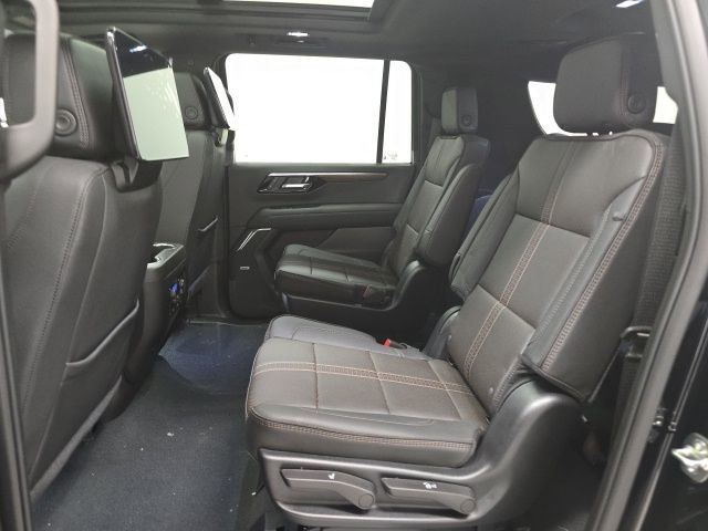 New 2026 Chevrolet Suburban High Country image 23
